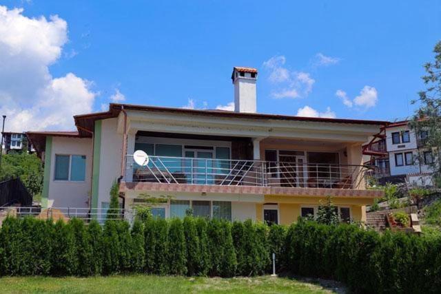 Villa Irina Kŭrdzhali エクステリア 写真